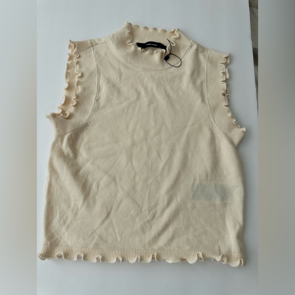Vero Moda - Cream Top